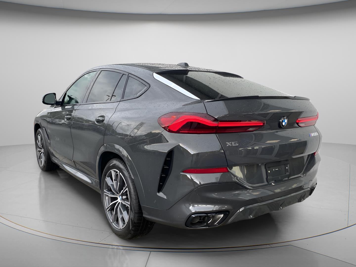 2027 BMW X6 M60i