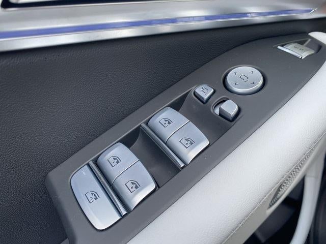 2026 BMW XM Label