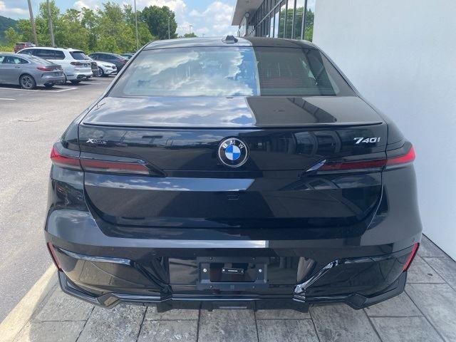 2025 BMW 7 Series 740i xDrive