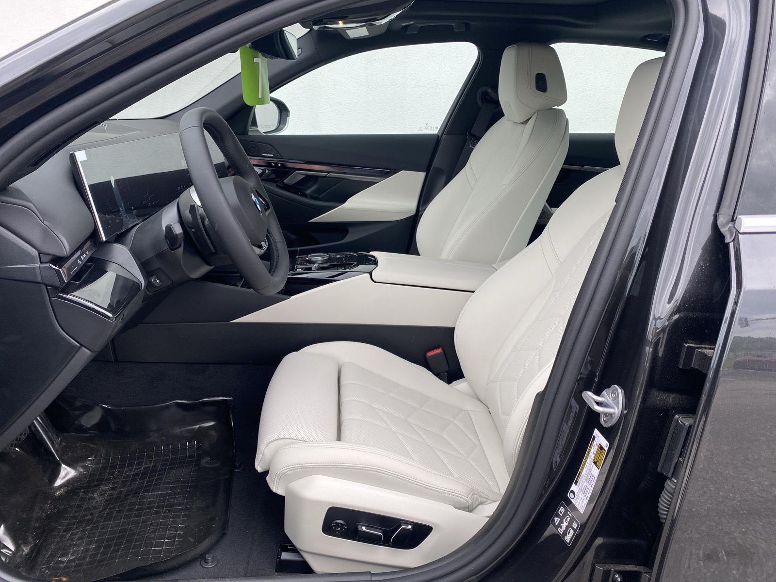 2026 BMW 5 Series 530i xDrive