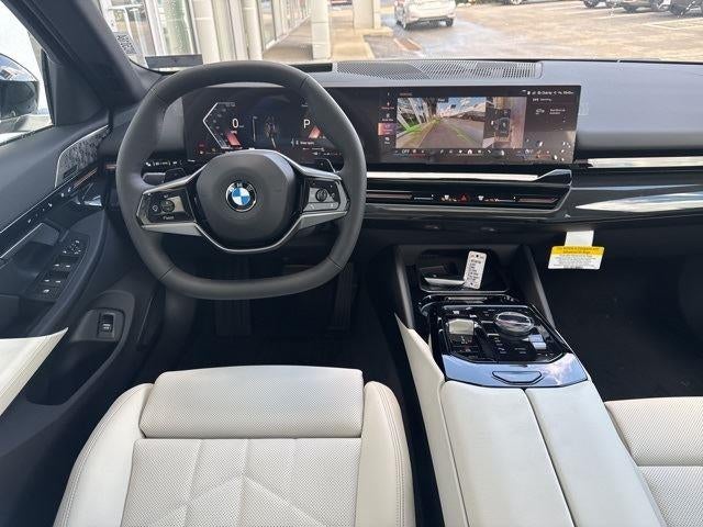 2025 BMW 5 Series 530i xDrive