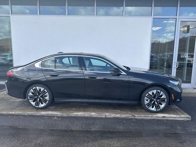 2025 BMW 5 Series 530i xDrive