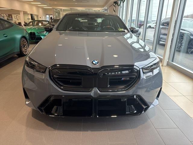 2025 BMW M5 SEDAN
