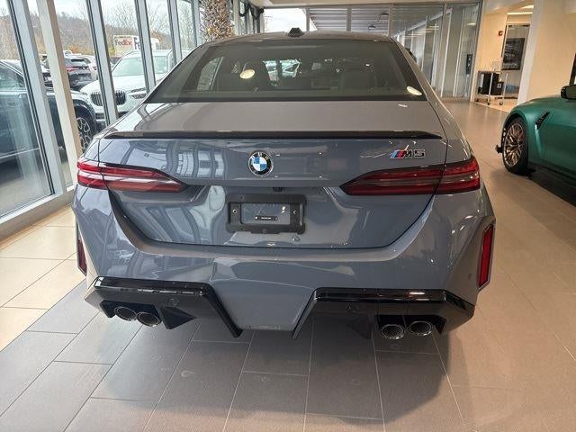 2025 BMW M5 SEDAN