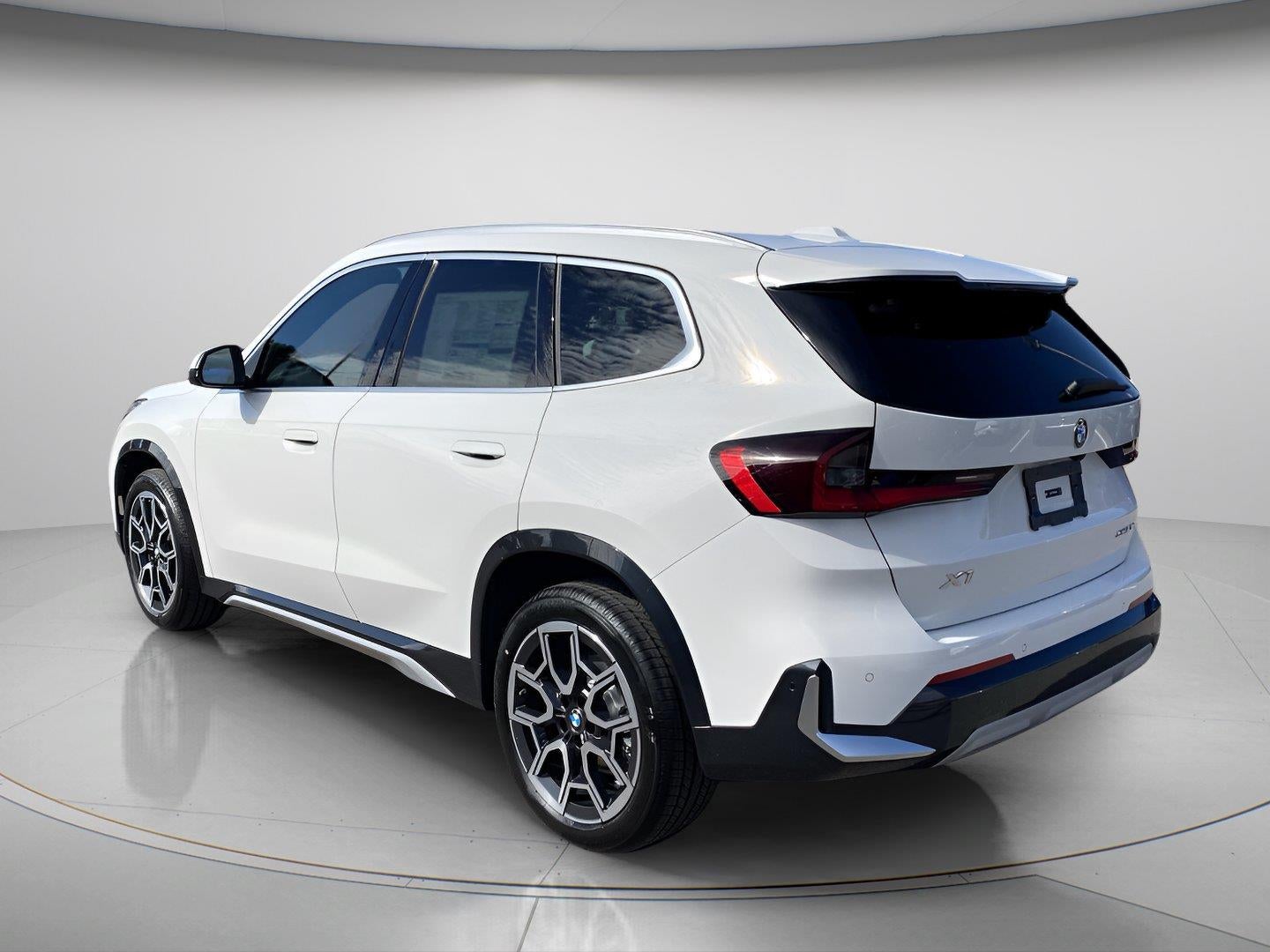 2027 BMW X1 xDrive28i