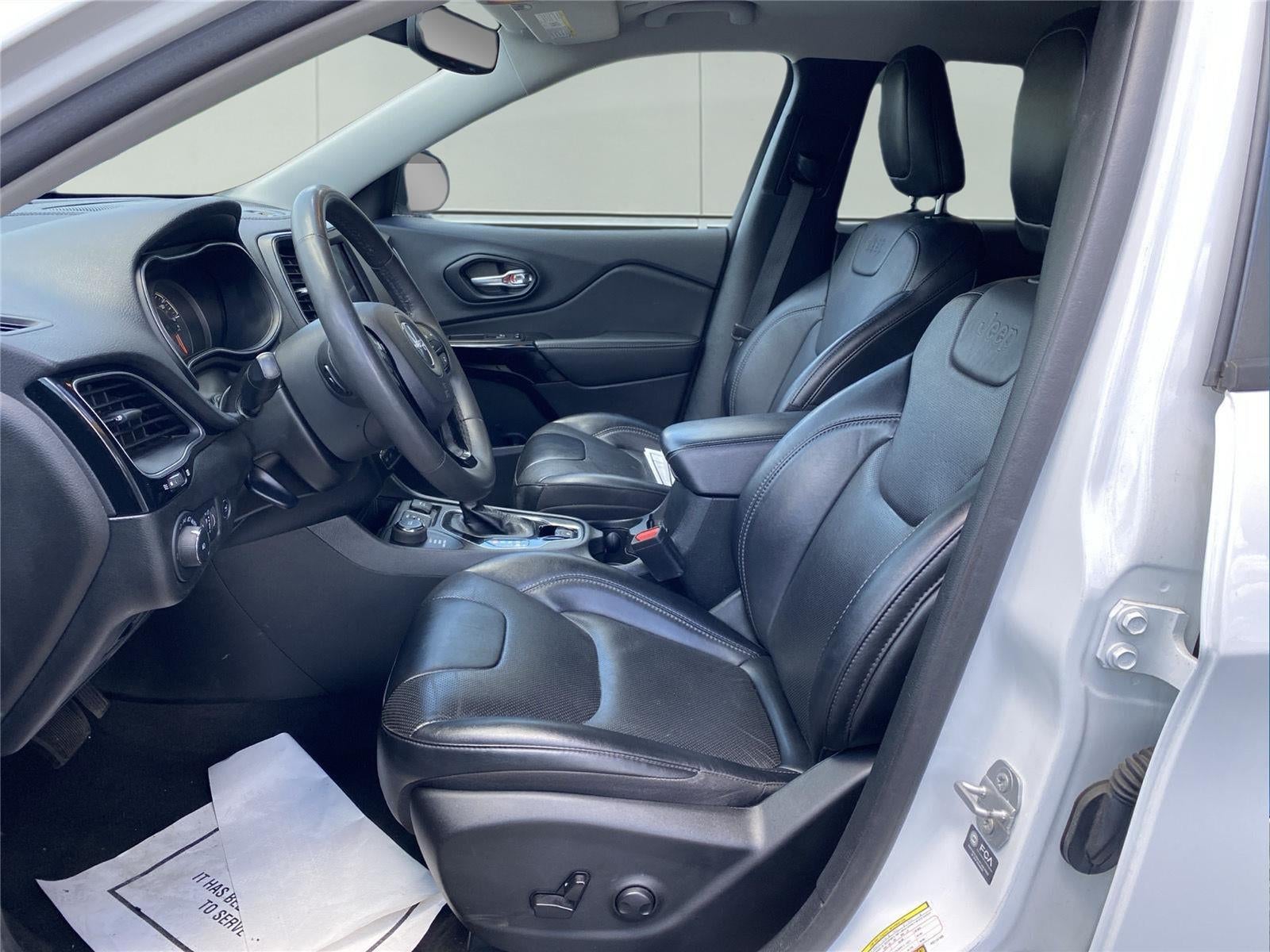 2023 Jeep Cherokee Altitude Lux