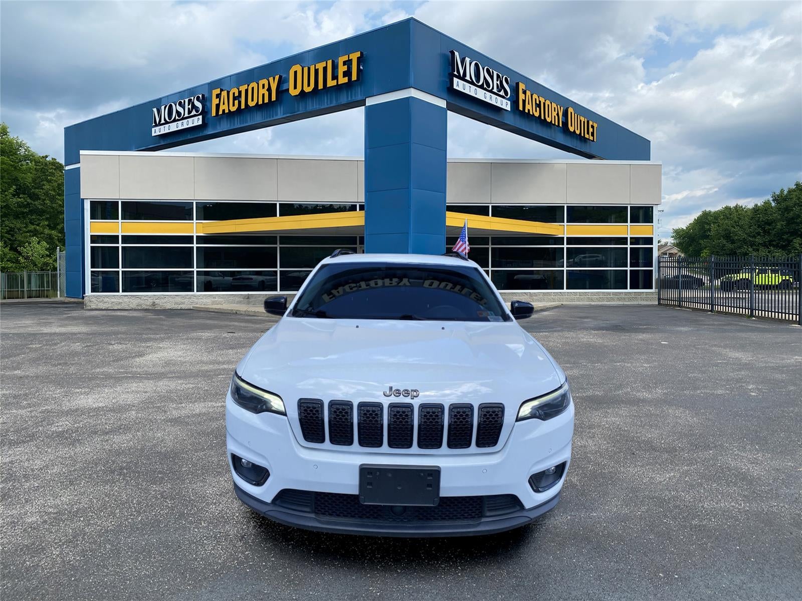 2023 Jeep Cherokee Altitude Lux
