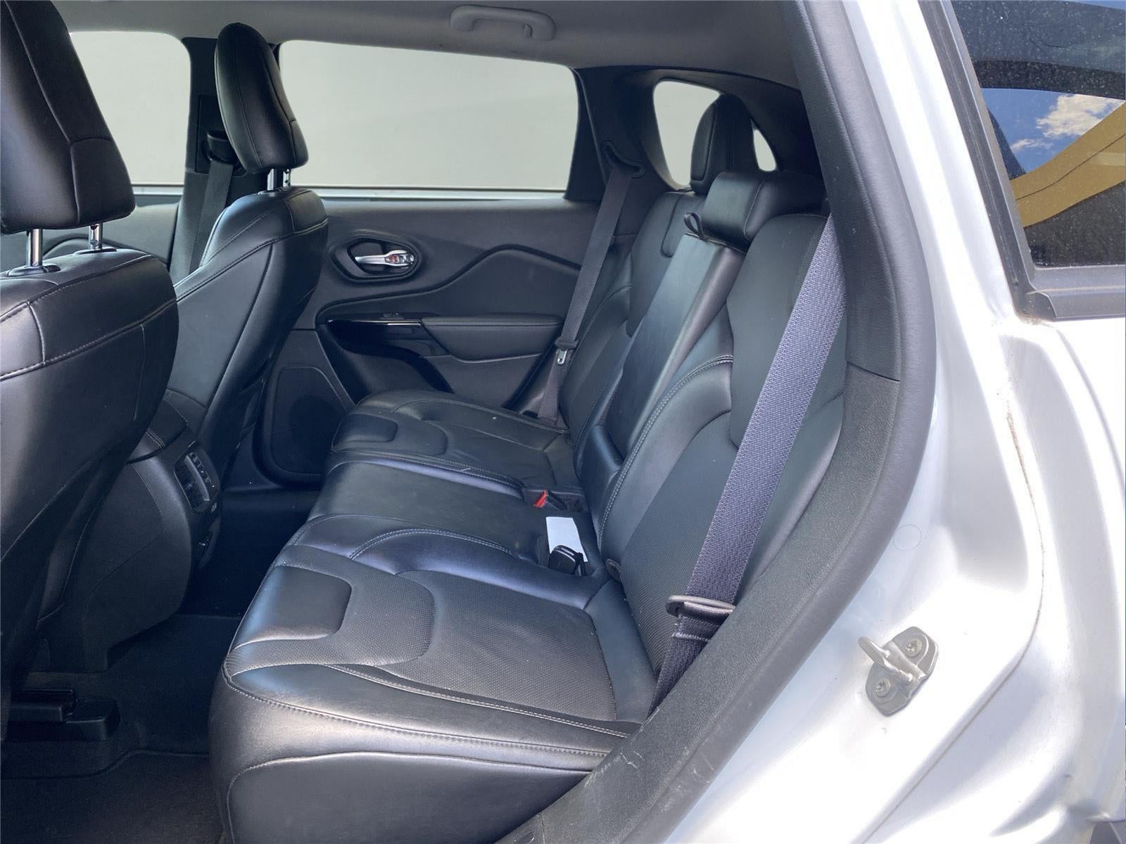 2023 Jeep Cherokee Altitude Lux