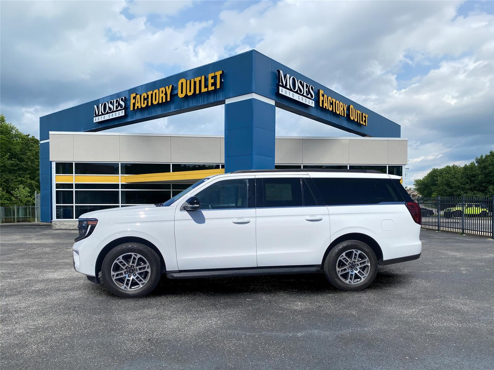 2025 Ford Expedition Max Active