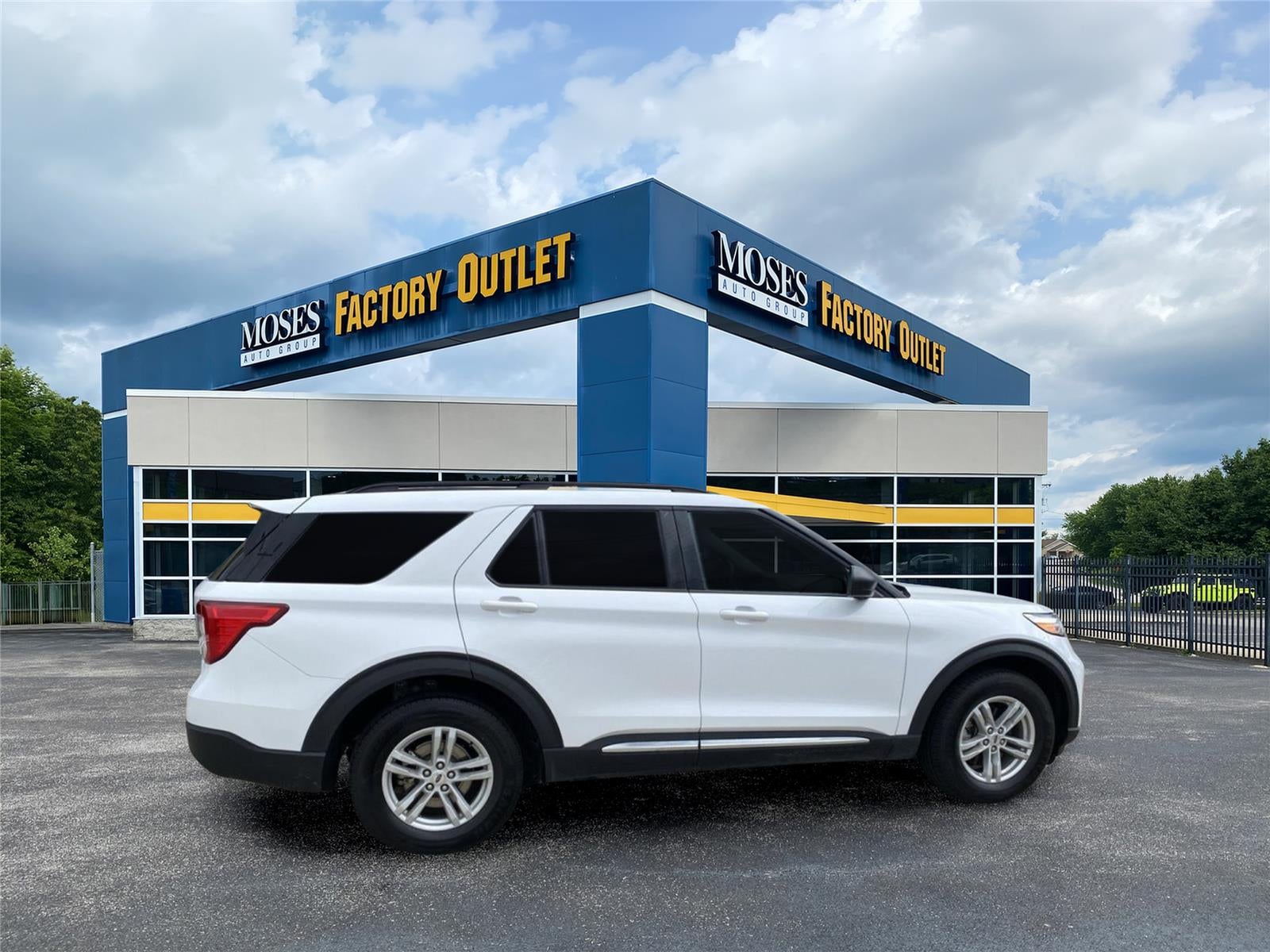 2024 Ford Explorer XLT