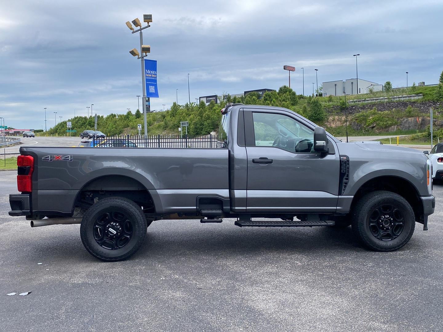 2023 Ford Super Duty F-350 SRW XL