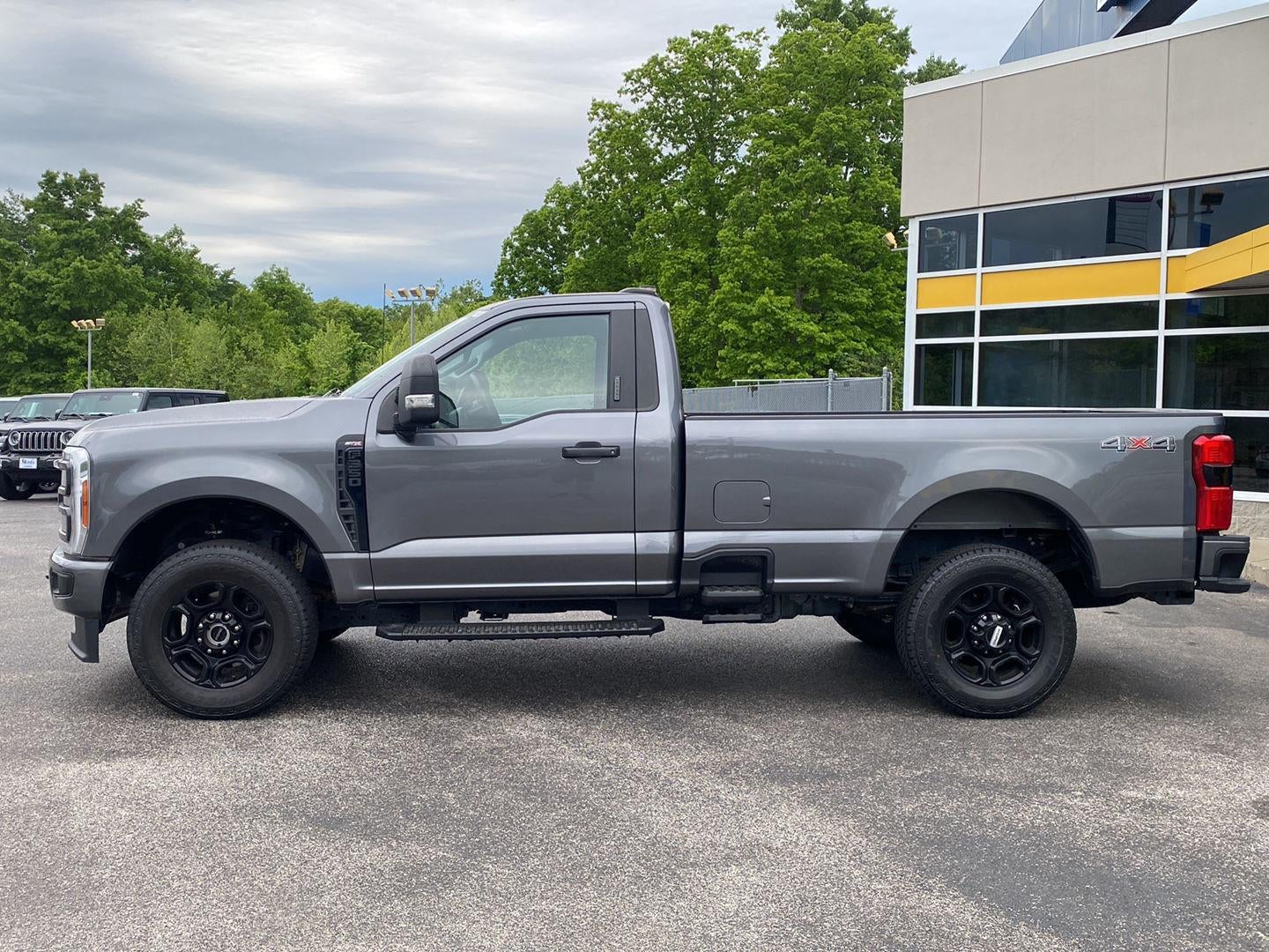 2023 Ford Super Duty F-350 SRW XL