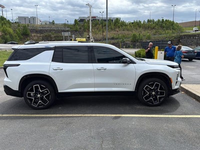 2025 Chevrolet Traverse AWD High Country