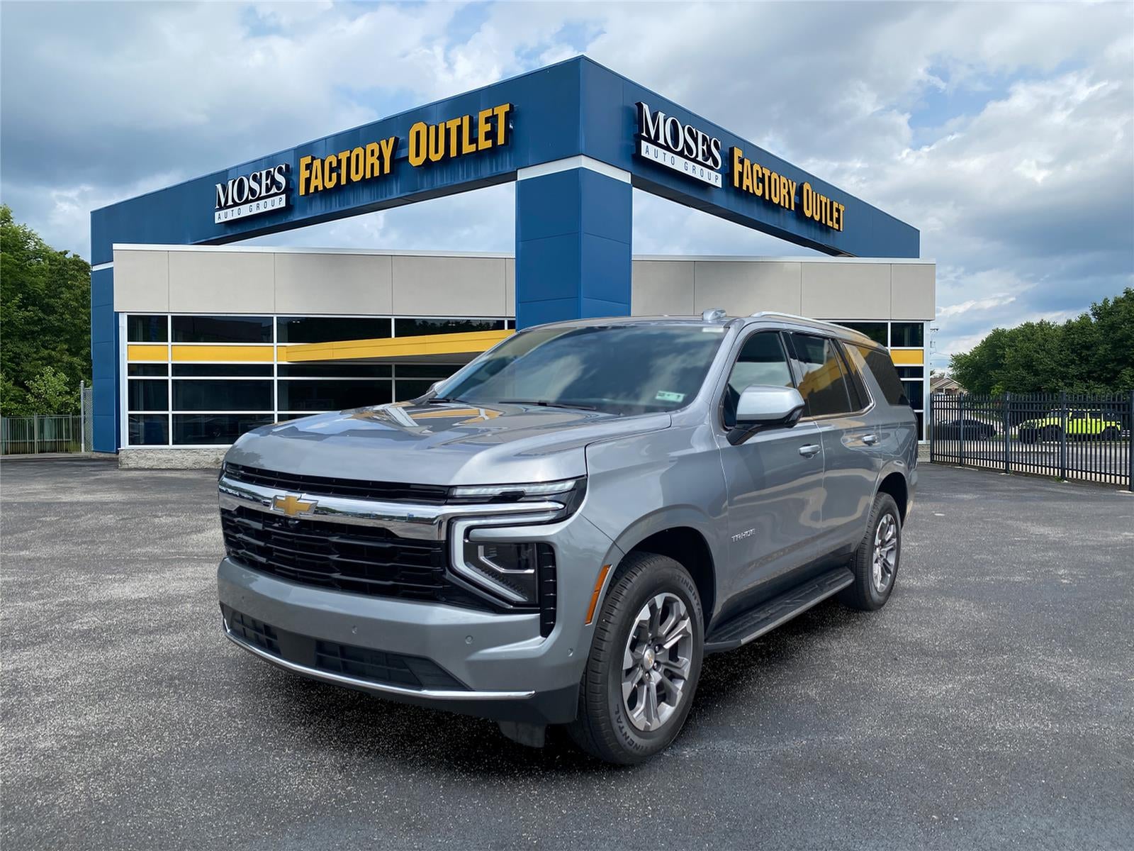 2025 Chevrolet Tahoe LS