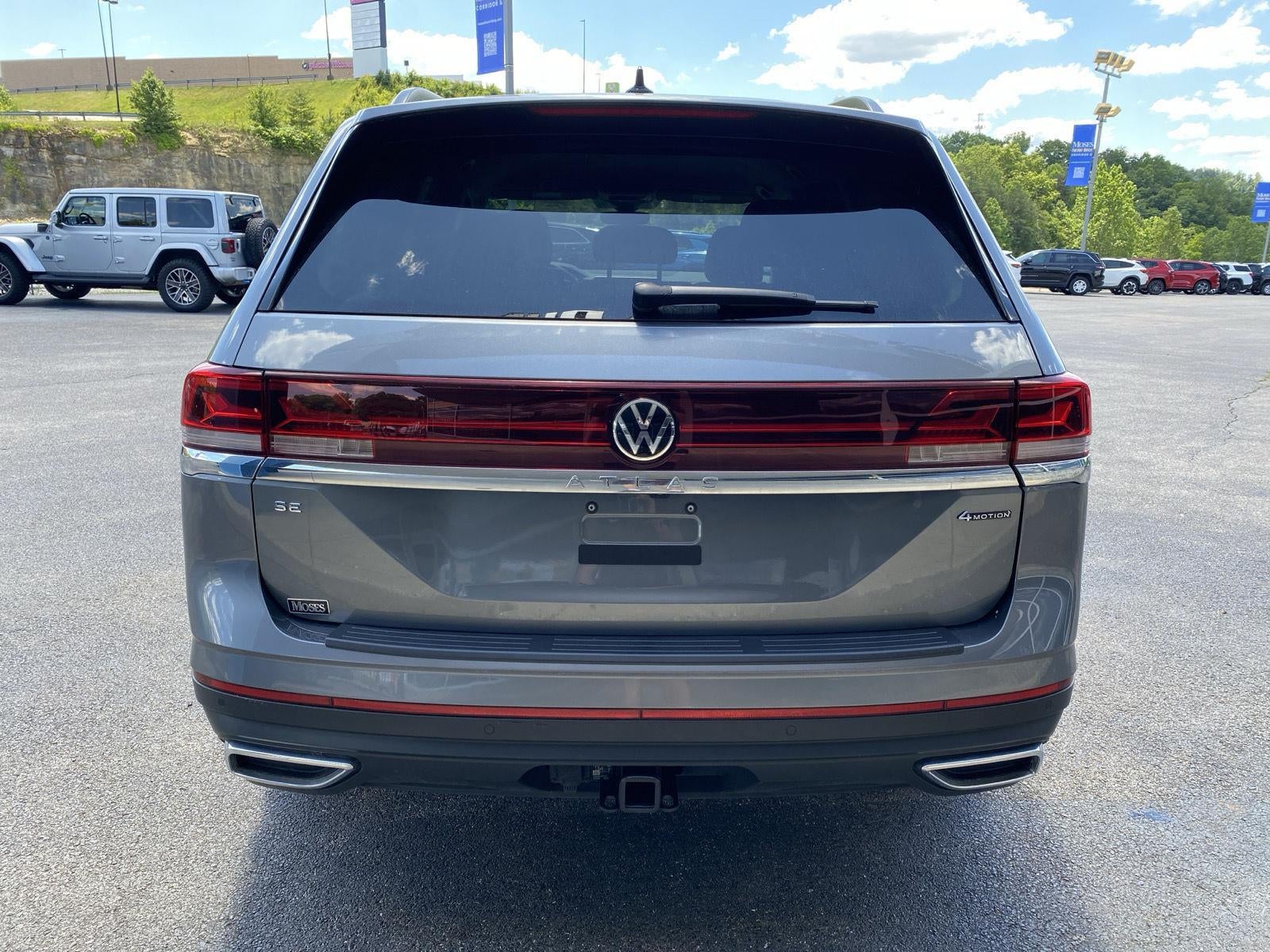 2025 Volkswagen Atlas 2.0T SE w/Technology
