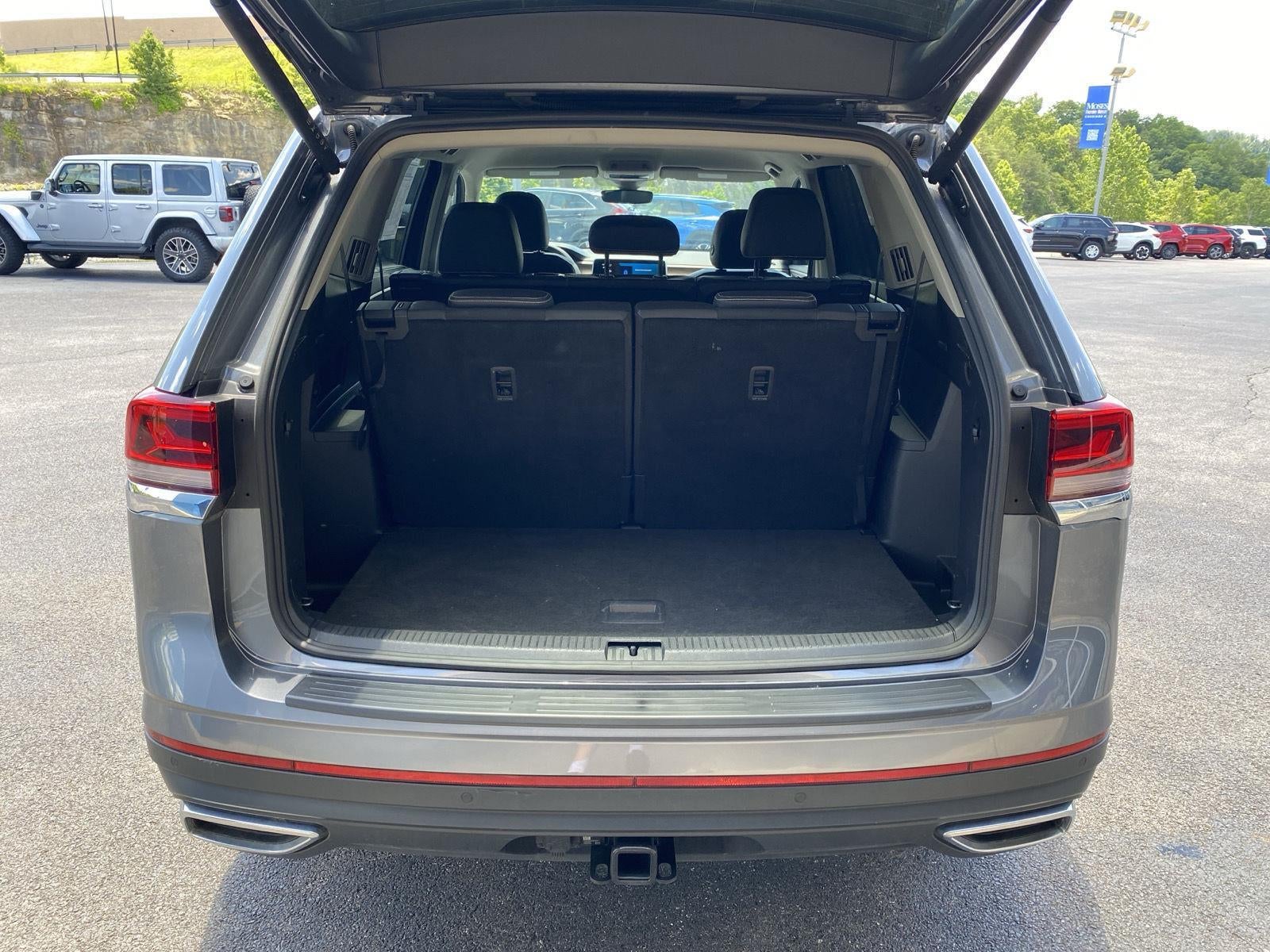 2025 Volkswagen Atlas 2.0T SE w/Technology