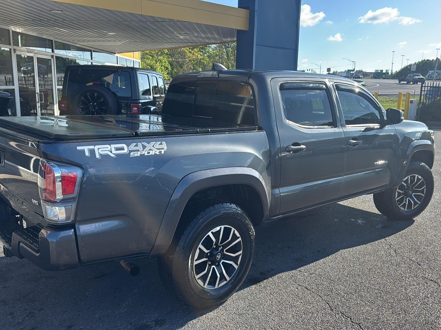 2021 Toyota Tacoma TRD Sport