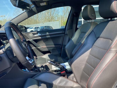 2019 Volkswagen Golf GTI SE