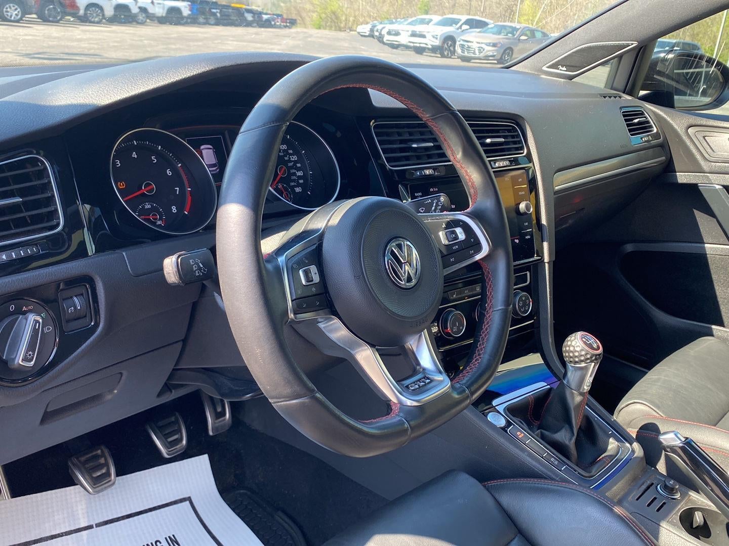 2019 Volkswagen Golf GTI SE