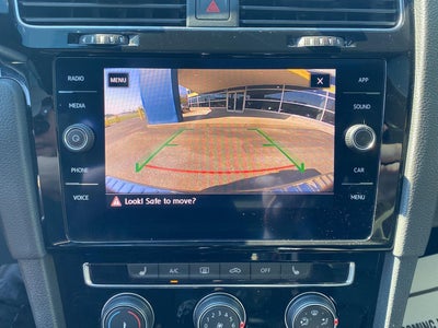 2019 Volkswagen Golf GTI SE