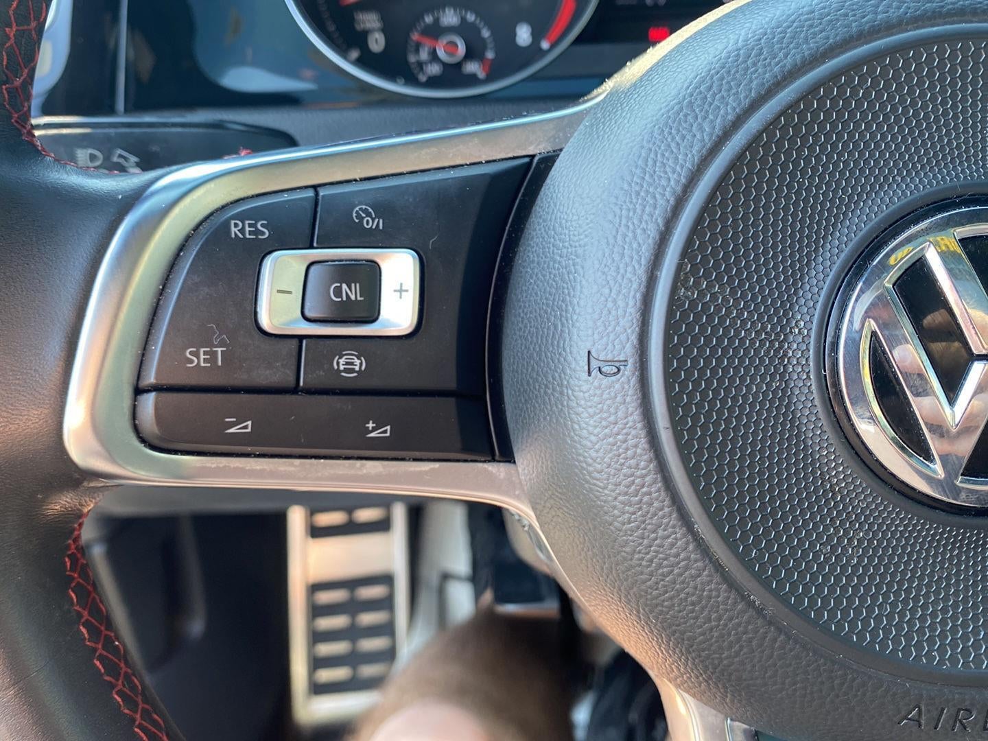 2019 Volkswagen Golf GTI SE