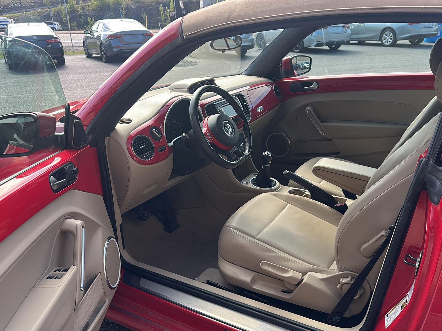 2013 Volkswagen Beetle Convertible 2.0L TDI w/Sound/Nav