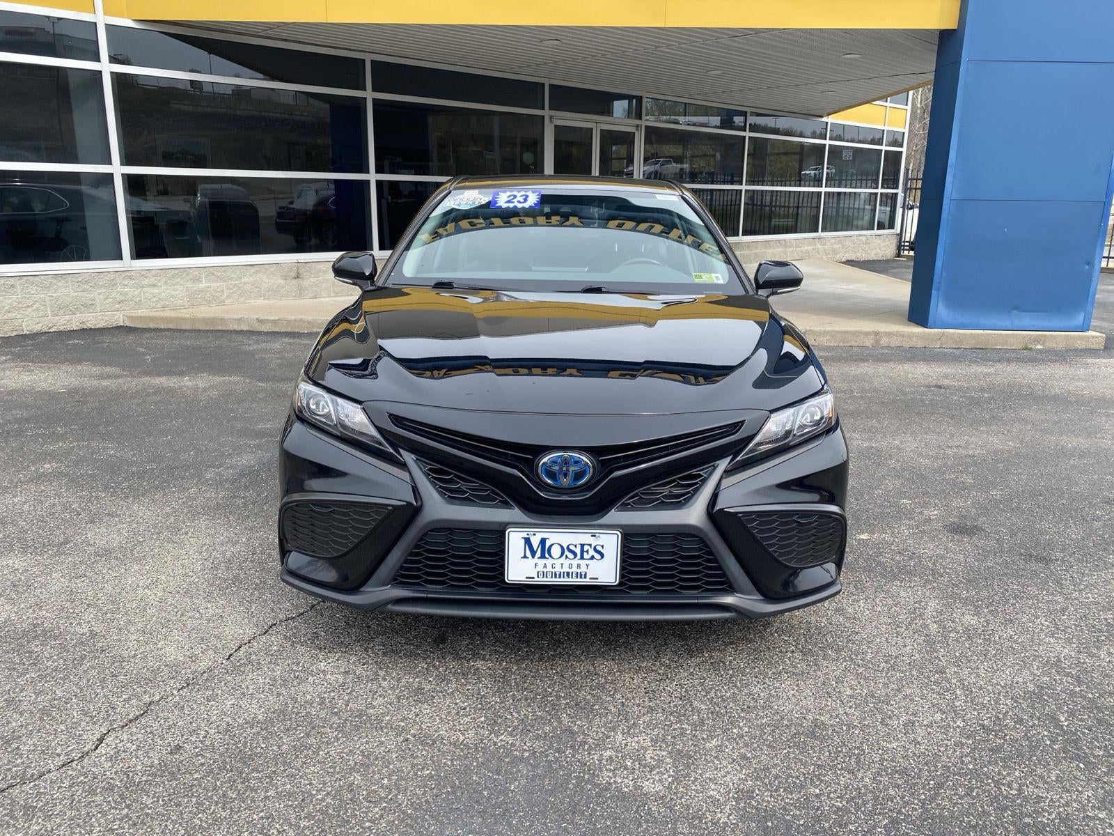 2023 Toyota Camry Hybrid SE