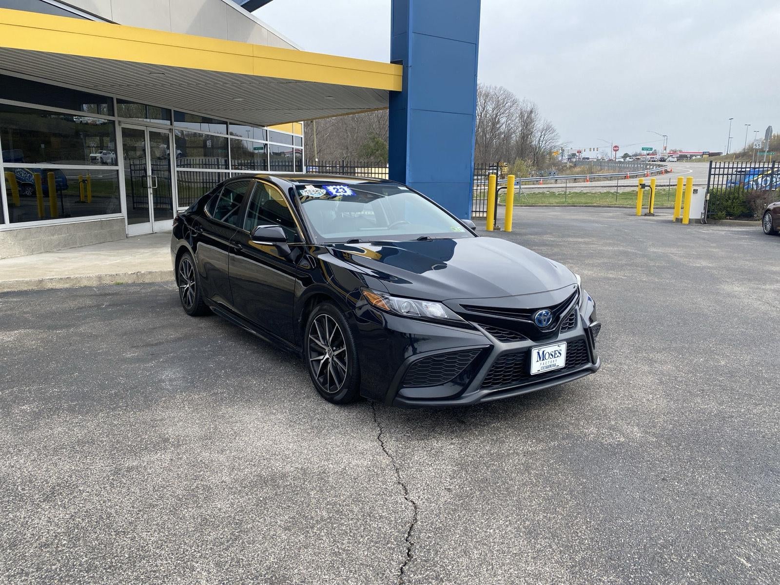 2023 Toyota Camry Hybrid SE