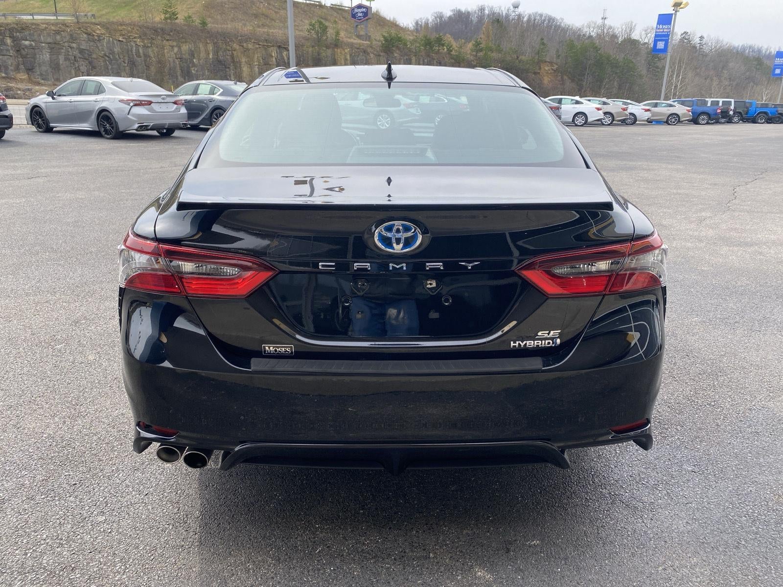 2023 Toyota Camry Hybrid SE