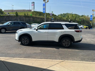 2025 Nissan PATHFINDER SV 4WD