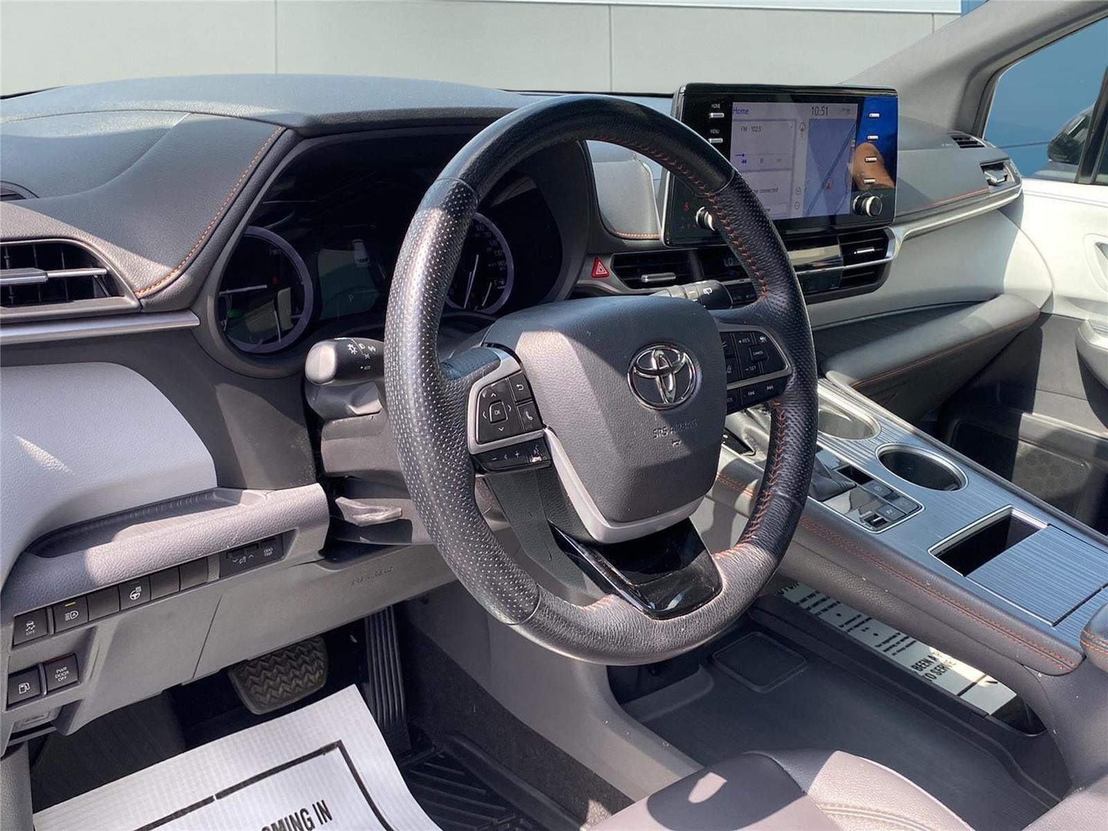 2021 Toyota SIENNA MINIVAN