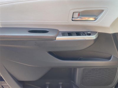 2021 Toyota SIENNA MINIVAN
