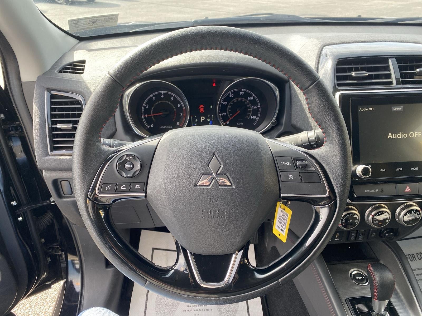 2025 Mitsubishi Outlander Sport LE