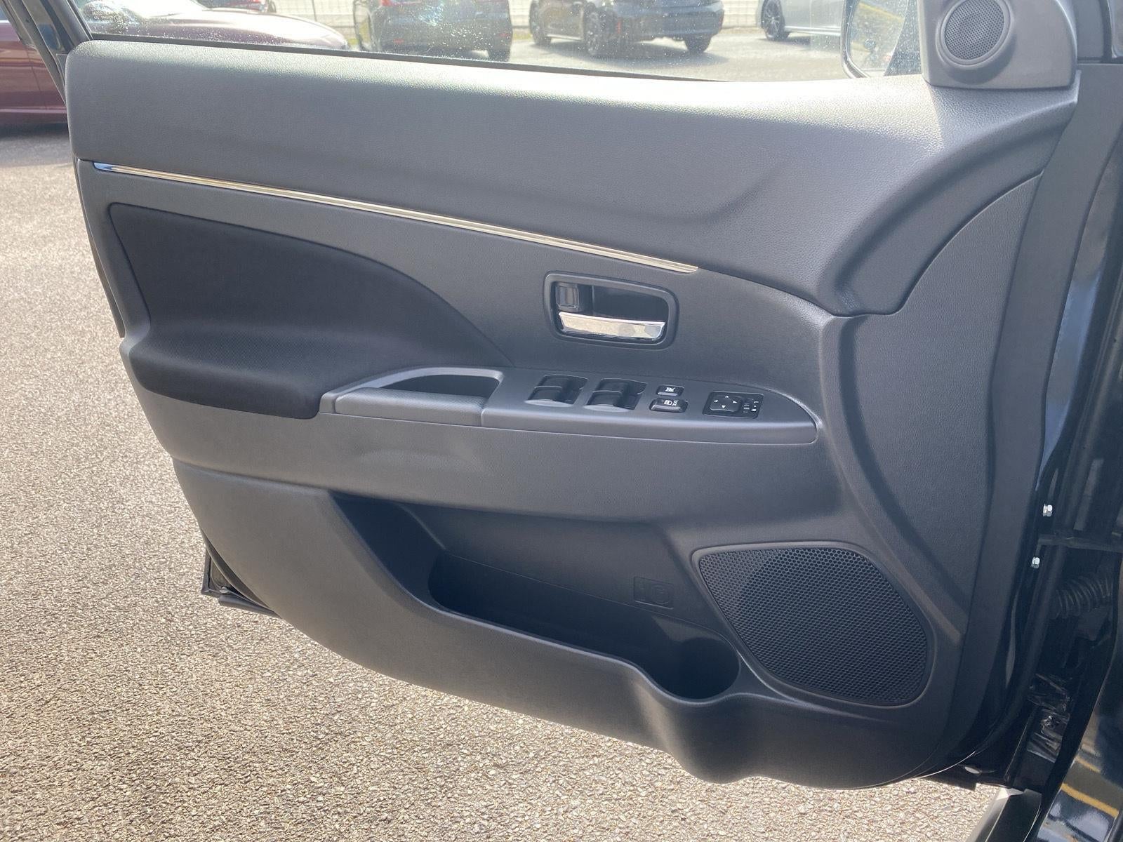 2025 Mitsubishi Outlander Sport LE