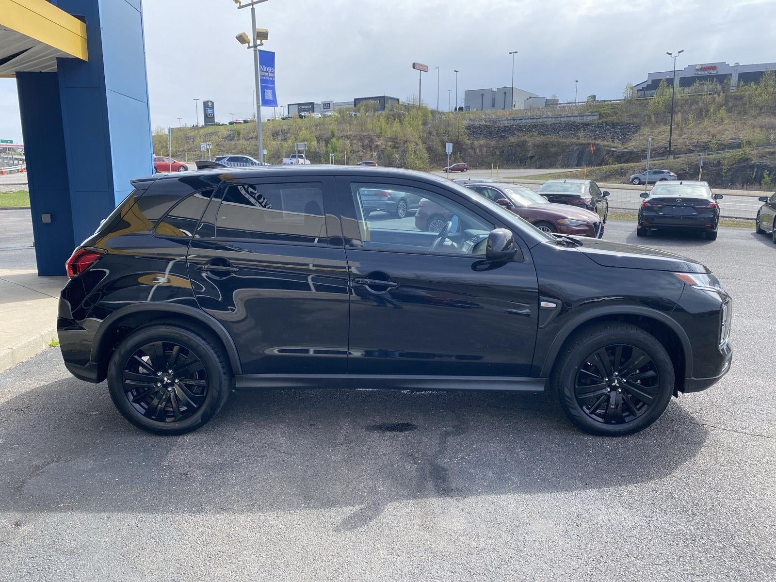 2025 Mitsubishi Outlander Sport LE