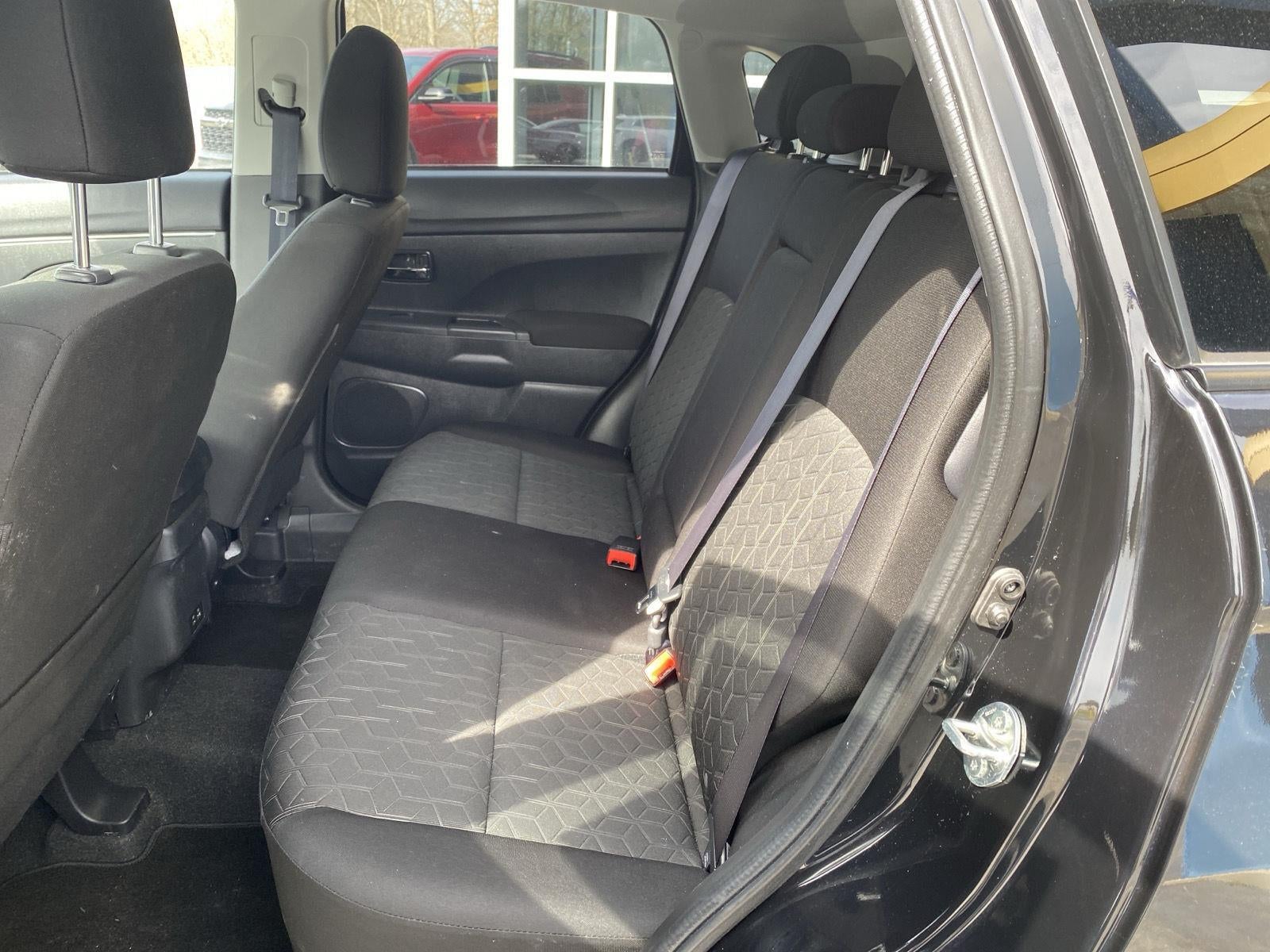 2025 Mitsubishi Outlander Sport LE