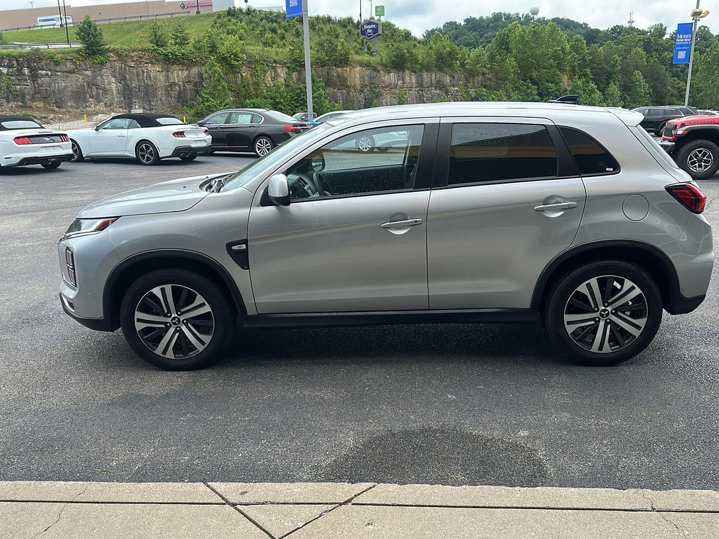 2025 Mitsubishi Outlander Sport ES