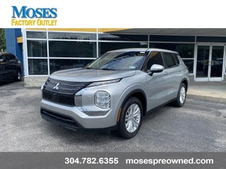 2022 Mitsubishi Outlander ES