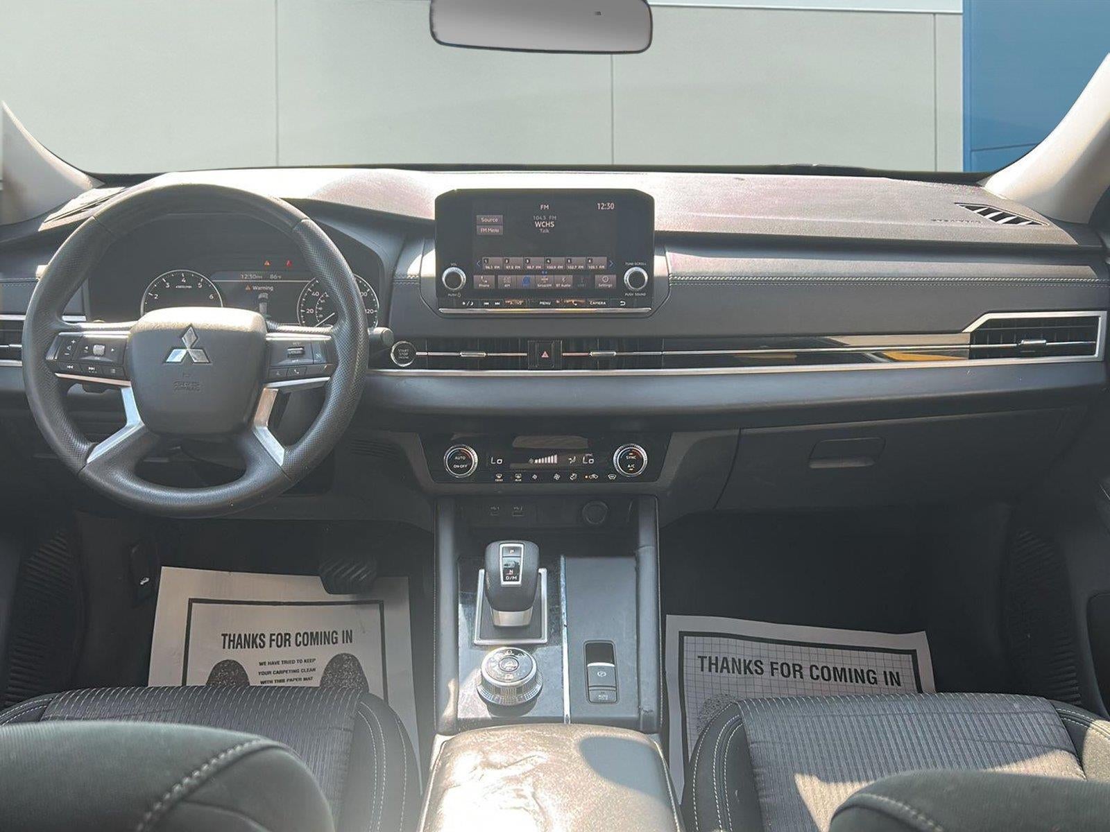 2022 Mitsubishi Outlander ES