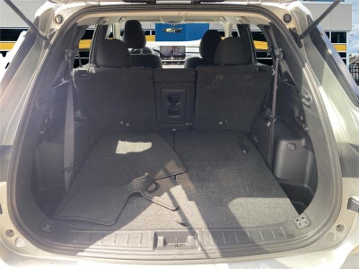 2025 Mitsubishi Outlander ES