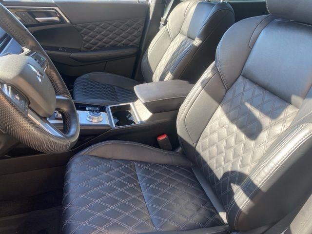 2023 Mitsubishi Outlander PHEV SEL