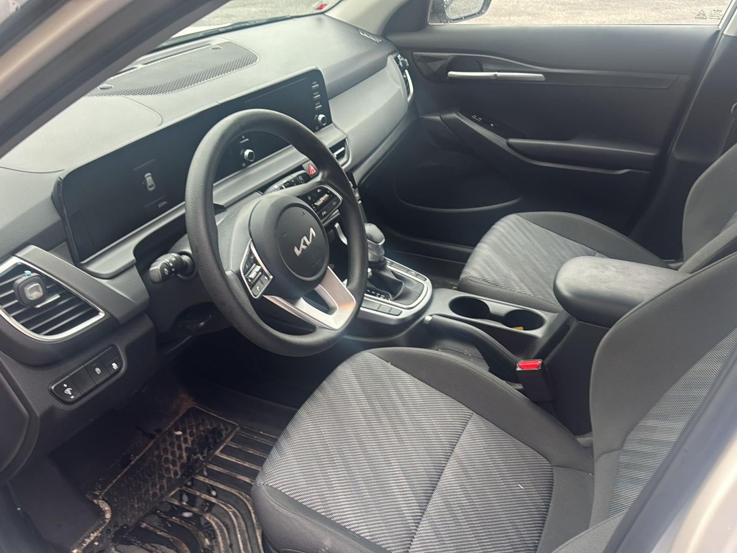 2025 Kia Seltos LX