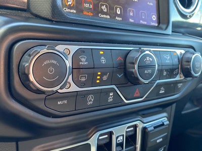 2022 Jeep Wrangler Unlimited Sahara Altitude