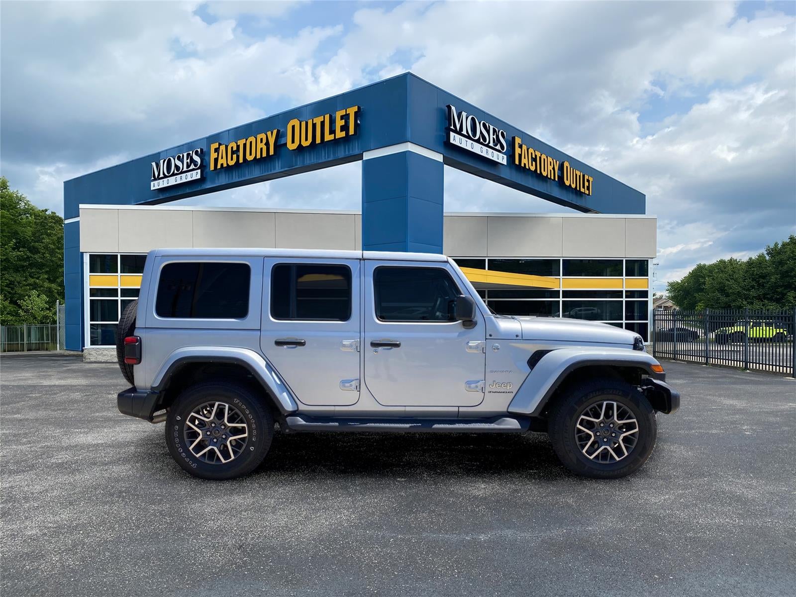 2024 Jeep Wrangler Sahara