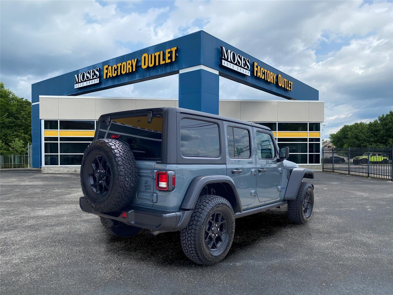 2024 Jeep Wrangler 4xe Willys