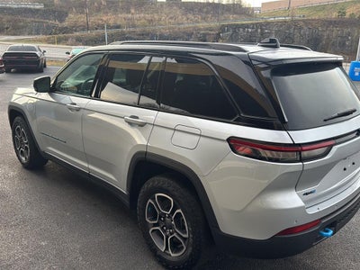 2022 Jeep Grand Cherokee 4xe Trailhawk