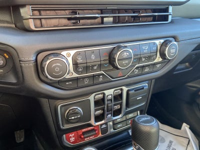 2025 Jeep Gladiator Mojave X
