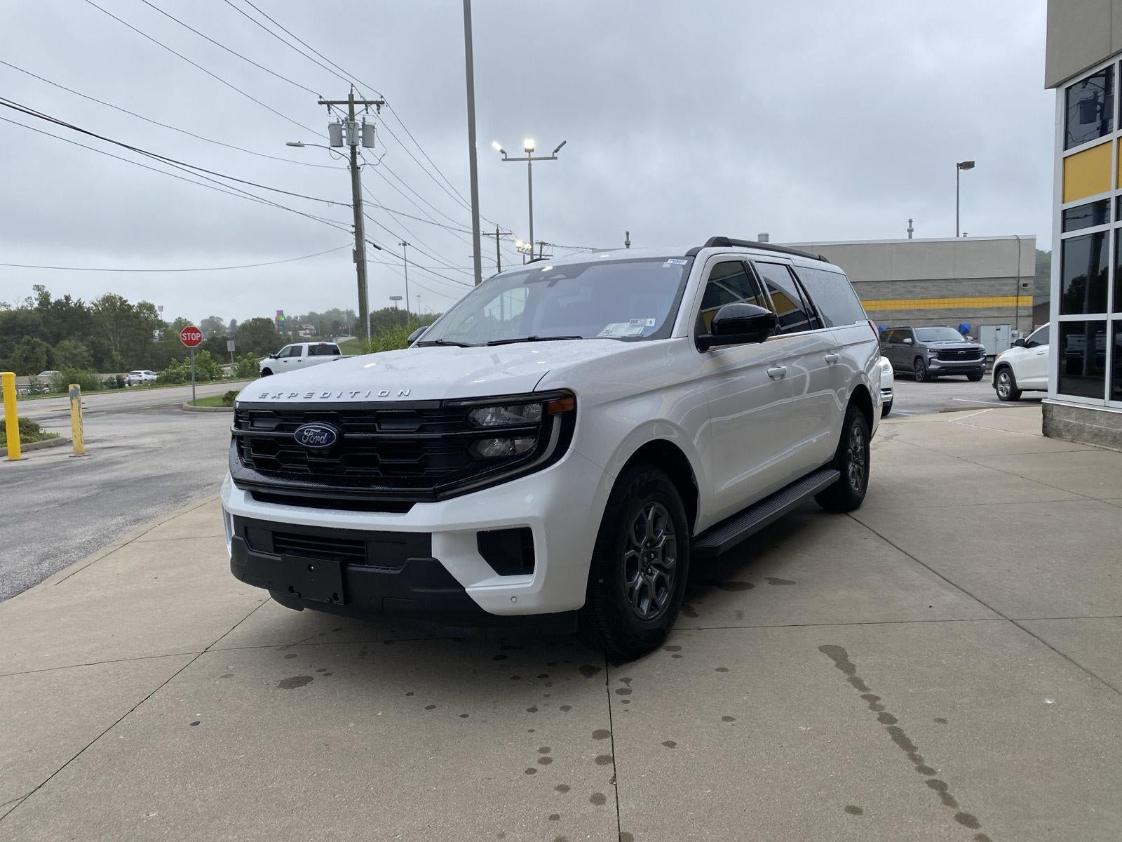 2025 Ford Expedition Max Active