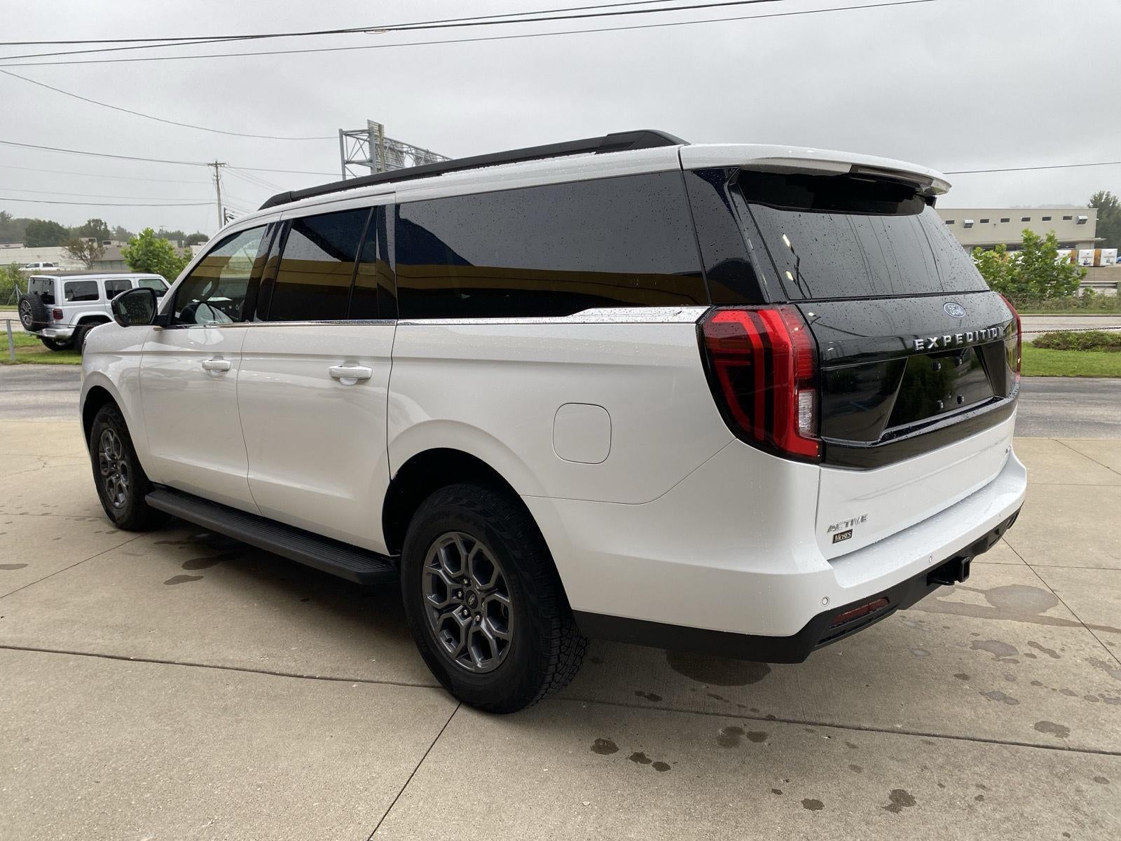 2025 Ford Expedition Max Active