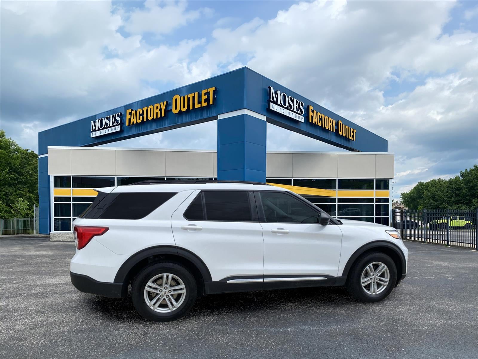 2024 Ford Explorer XLT